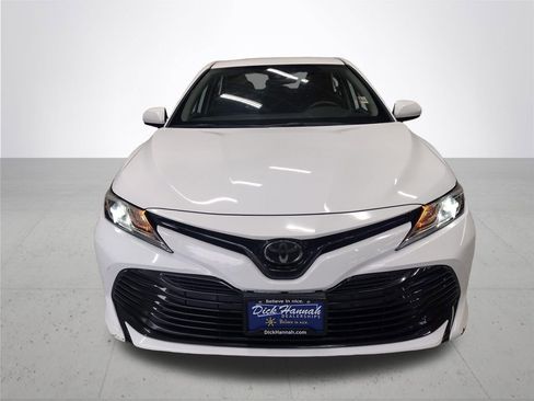 Used 2019 Toyota Camry LE w/ Carpet Mat Package FWD image 3