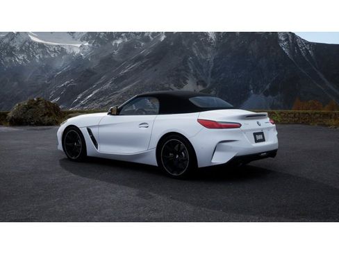 New 2026 BMW Z4 sDrive30i image 2
