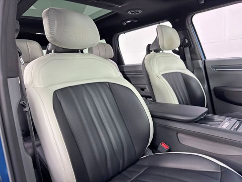 Used 2024 Kia EV9 GT-Line image 39