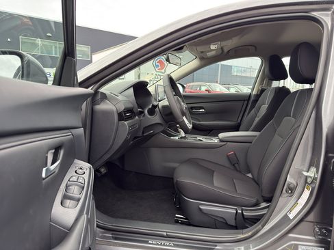 New 2025 Nissan Sentra SV image 10