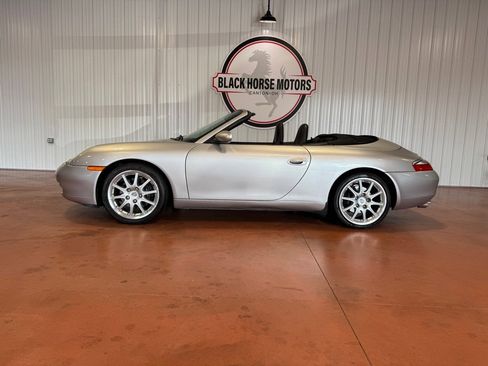 Used 2001 Porsche 911 Cabriolet image 2