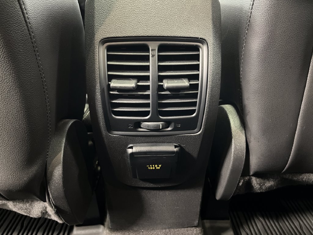 Used 2018 Ford Escape Titanium w/ Ford Safe & Smart Package AWD/4WD image 8