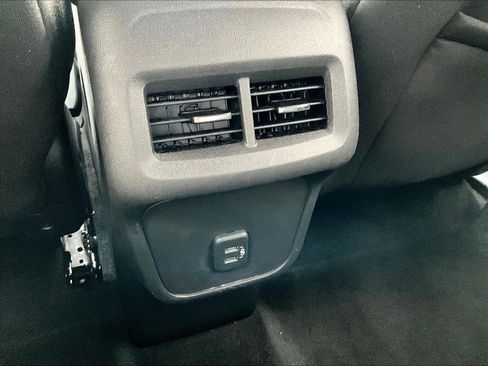 Used 2020 Chevrolet Equinox LT w/ Driver Convenience Package FWD image 10