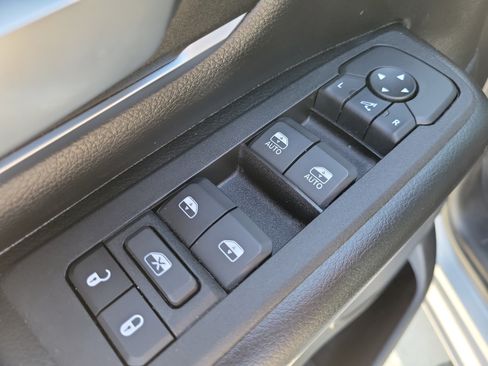Used 2025 RAM 1500 Big Horn AWD/4WD image 13