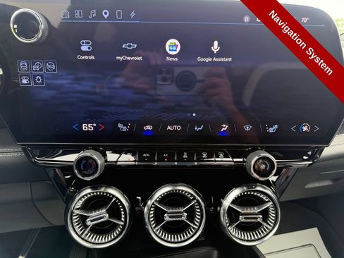 Used 2024 Chevrolet Blazer EV LT AWD/4WD image 25