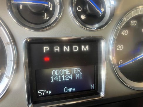 Used 2013 Cadillac Escalade ESV Premium AWD/4WD image 23