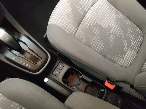 Used 2020 Chevrolet Sonic LT FWD image 26