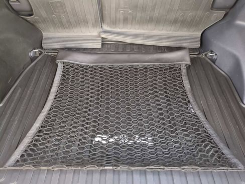 Used 2023 Toyota RAV4 XLE Premium image 35