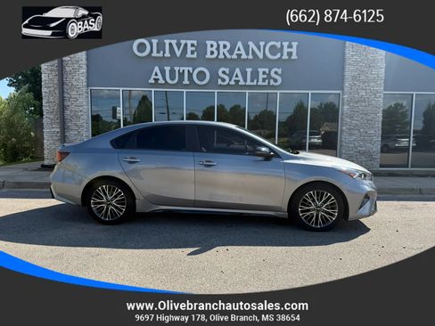 Used 2022 Kia Forte GT-Line w/ GT-Line Premium Package FWD image 1
