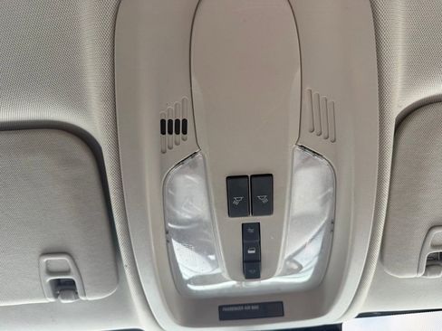 Used 2010 Chevrolet Equinox LS image 16