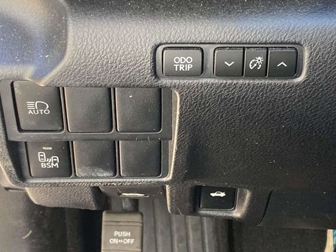 Used 2020 Lexus IS 300 w/ Accessory Package 2 image 19