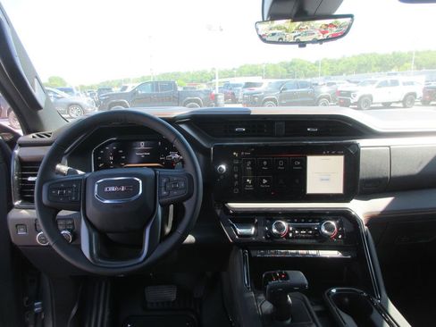New 2026 GMC Sierra 1500 AT4 w/ AT4 Premium Package AWD/4WD image 17