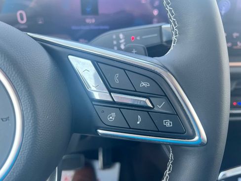 Used 2025 Buick Envision Sport Touring AWD/4WD image 22