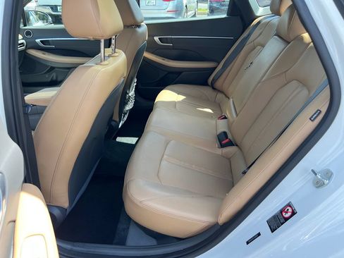 Used 2020 Hyundai Sonata Limited FWD image 17