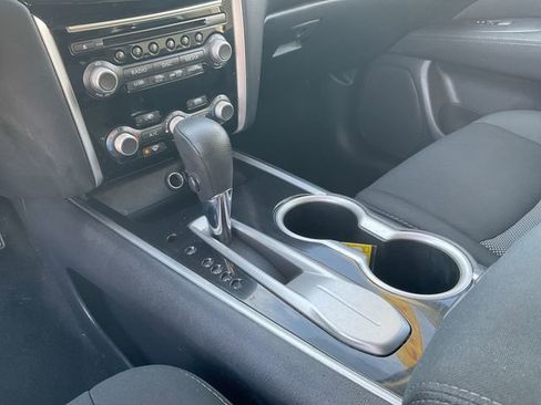 Used 2017 Nissan Pathfinder S image 24