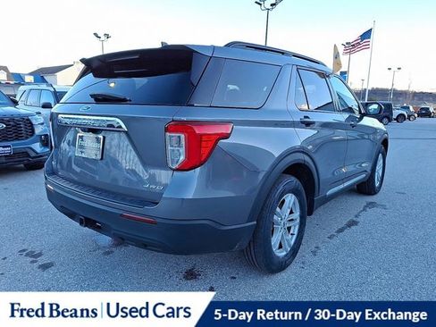 Certified 2022 Ford Explorer XLT w/ Class IV Trailer Tow Package image 12