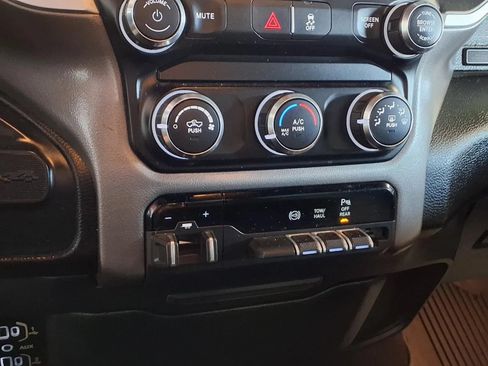 Used 2021 RAM 2500 Big Horn w/ Level 1 Equipment Group AWD/4WD image 22