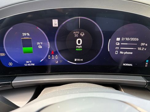 Certified 2024 Porsche Macan 4 Electric image 16