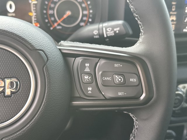 New 2026 Jeep Gladiator Mojave w/ Steel Bumper Group AWD/4WD image 23