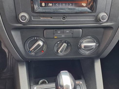 Used 2017 Volkswagen Jetta S FWD image 15
