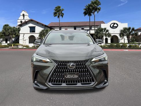Used 2025 Lexus NX 250 FWD w/ Accessory Package (Z2) image 6