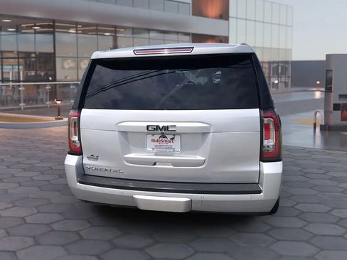 Used 2019 GMC Yukon XL SLE w/ SLE Value Package AWD/4WD image 10