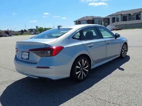 Used 2023 Honda Civic EX image 7