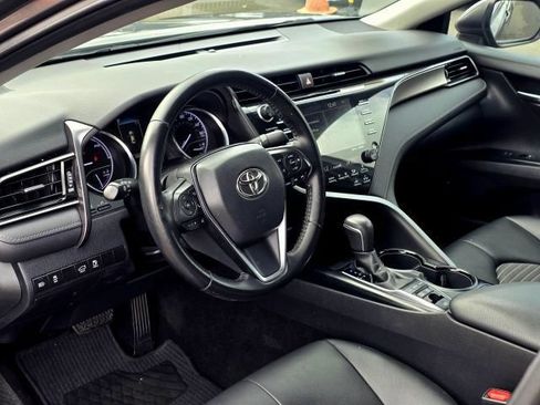 Used 2019 Toyota Camry SE w/ Audio Package FWD image 21