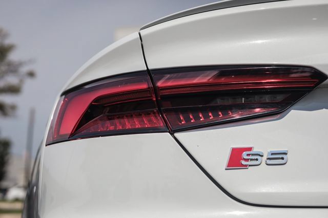 Used 2018 Audi S5 Premium Plus w/ Navigation Package AWD/4WD image 29