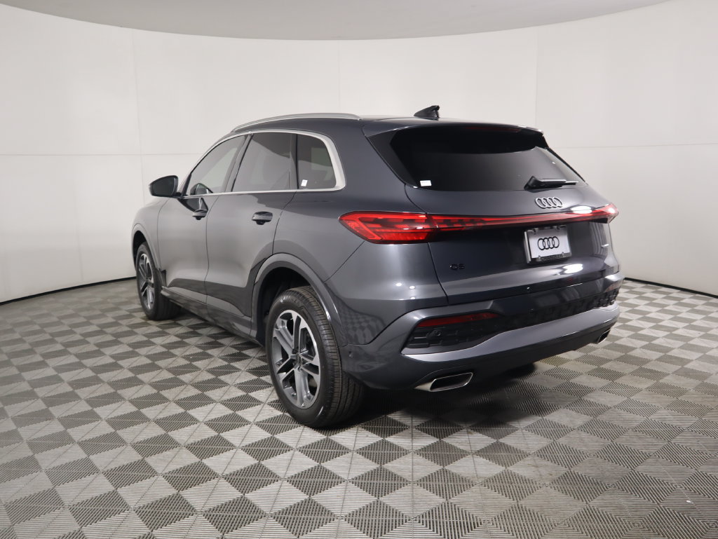 Used 2025 Audi Q5 Premium w/ Premium Plus AWD/4WD image 8