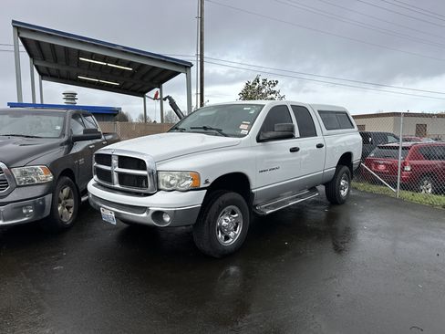 Used 2004 Dodge Ram 2500 Truck SLT w/ Trailer Tow Group AWD/4WD image 2