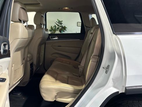 Used 2014 Jeep Grand Cherokee Limited AWD/4WD image 14