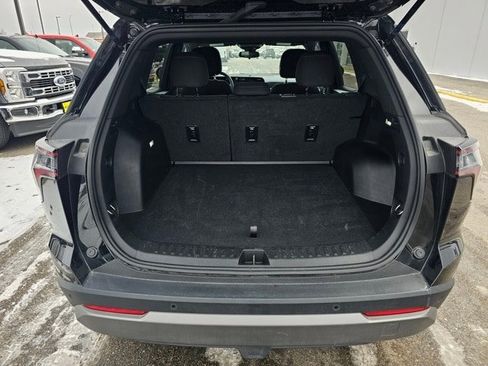 Used 2025 Chevrolet Equinox LT image 10