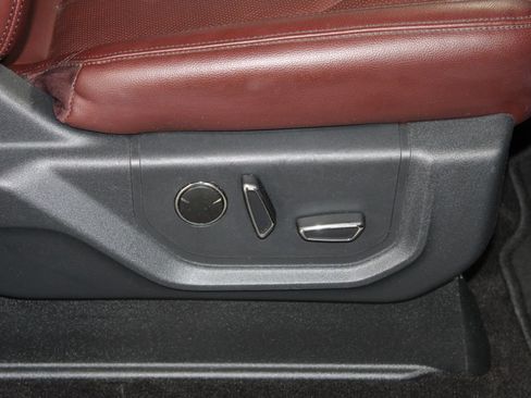 Used 2022 Ford Expedition Limited AWD/4WD image 28