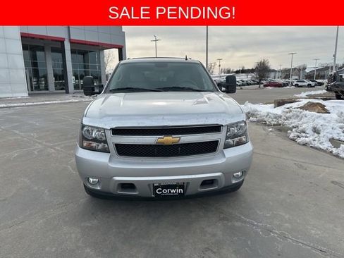 Used 2013 Chevrolet Suburban 2500 LT w/ Luxury Package image 8