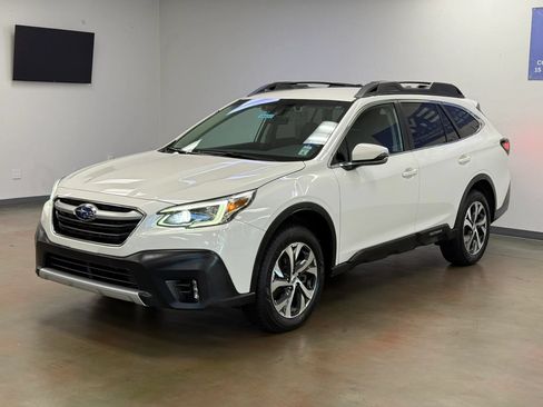 Used 2020 Subaru Outback Limited AWD/4WD image 2