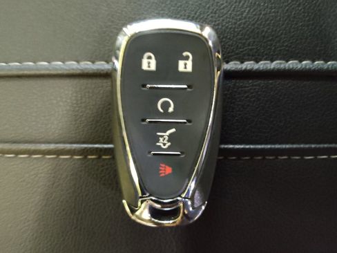 Used 2024 Chevrolet Blazer LT FWD image 32