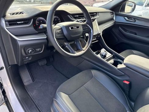 New 2025 Jeep Grand Cherokee Altitude RWD image 13