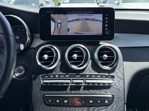 Used 2021 Mercedes-Benz GLC 300 4MATIC image 27