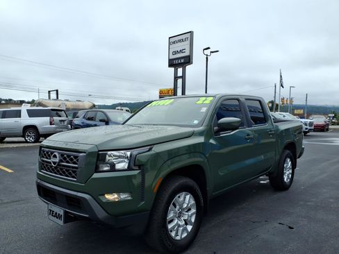 Used 2022 Nissan Frontier SV AWD/4WD image 3