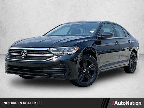 Used 2023 Volkswagen Jetta SE w/ Panoramic Sunroof Package FWD image 1