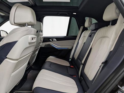 Used 2022 BMW X5 xDrive45e image 19