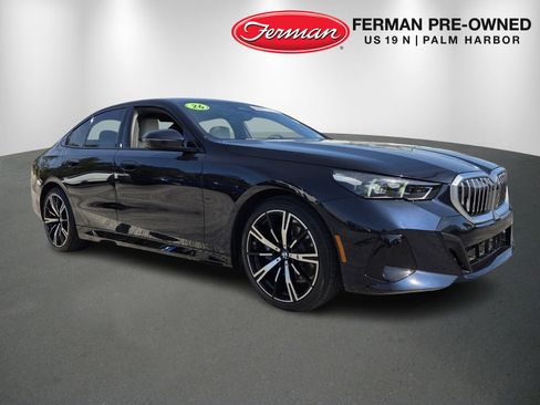 Used 2026 BMW 530i w/ M Sport Package image 1