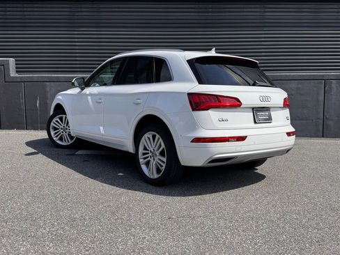 Used 2018 Audi Q5 2.0T Premium Plus w/ Premium Plus Package AWD/4WD image 3