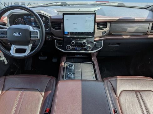 Used 2023 Ford Expedition Limited AWD/4WD image 24