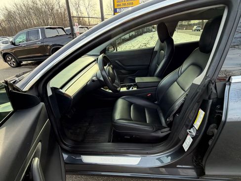 Used 2018 Tesla Model 3 Long Range image 10