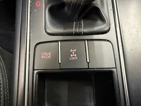 Used 2020 Kia Sorento LX AWD/4WD image 30