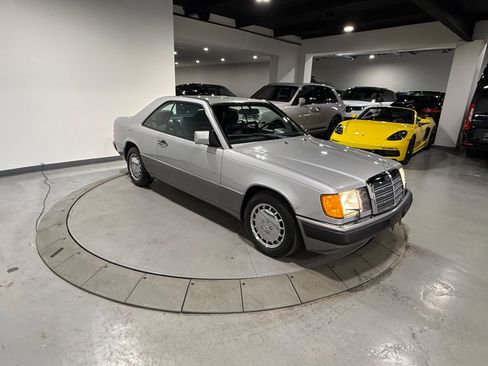 Used 1990 Mercedes-Benz 300 CE Coupe image 15