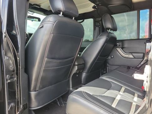 Used 2017 Jeep Wrangler Unlimited Sport w/ Max Tow Package image 11