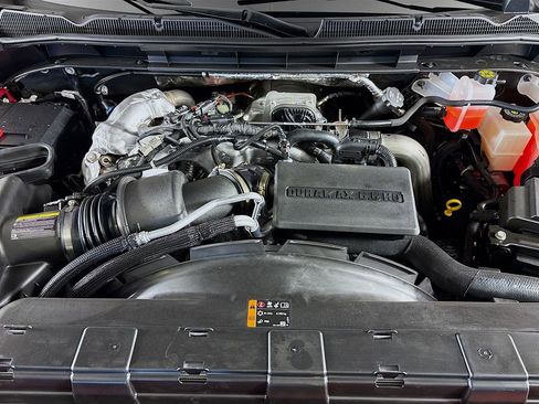 New 2025 GMC Sierra 3500 SLT w/ SLT Convenience Package image 31